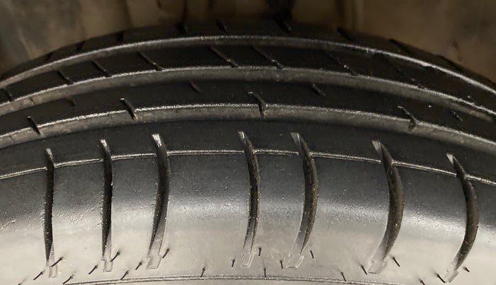 2013 Nissan Micra Active XV, Petrol, Manual, 1,06,235 km, Left Front Tyre Tread