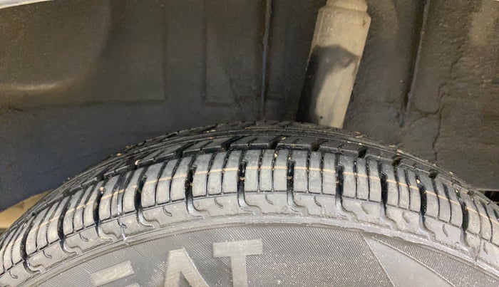 2018 Renault Kwid CLIMBER 1.0, Petrol, Manual, 63,246 km, Left Rear Tyre Tread