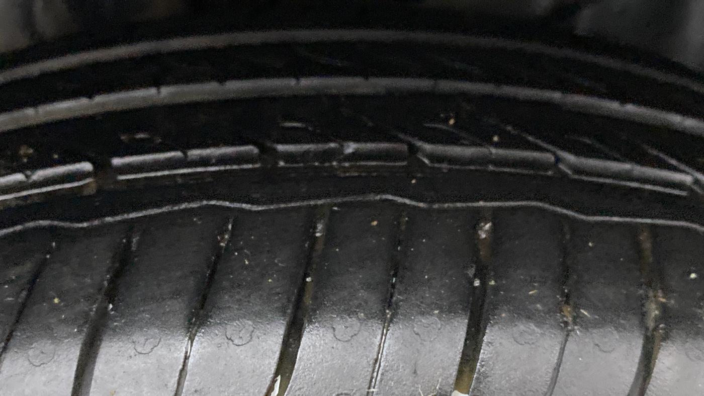 2015 Honda City SV MT PETROL, Petrol, Manual, 47,247 km, Right Front Tyre Tread