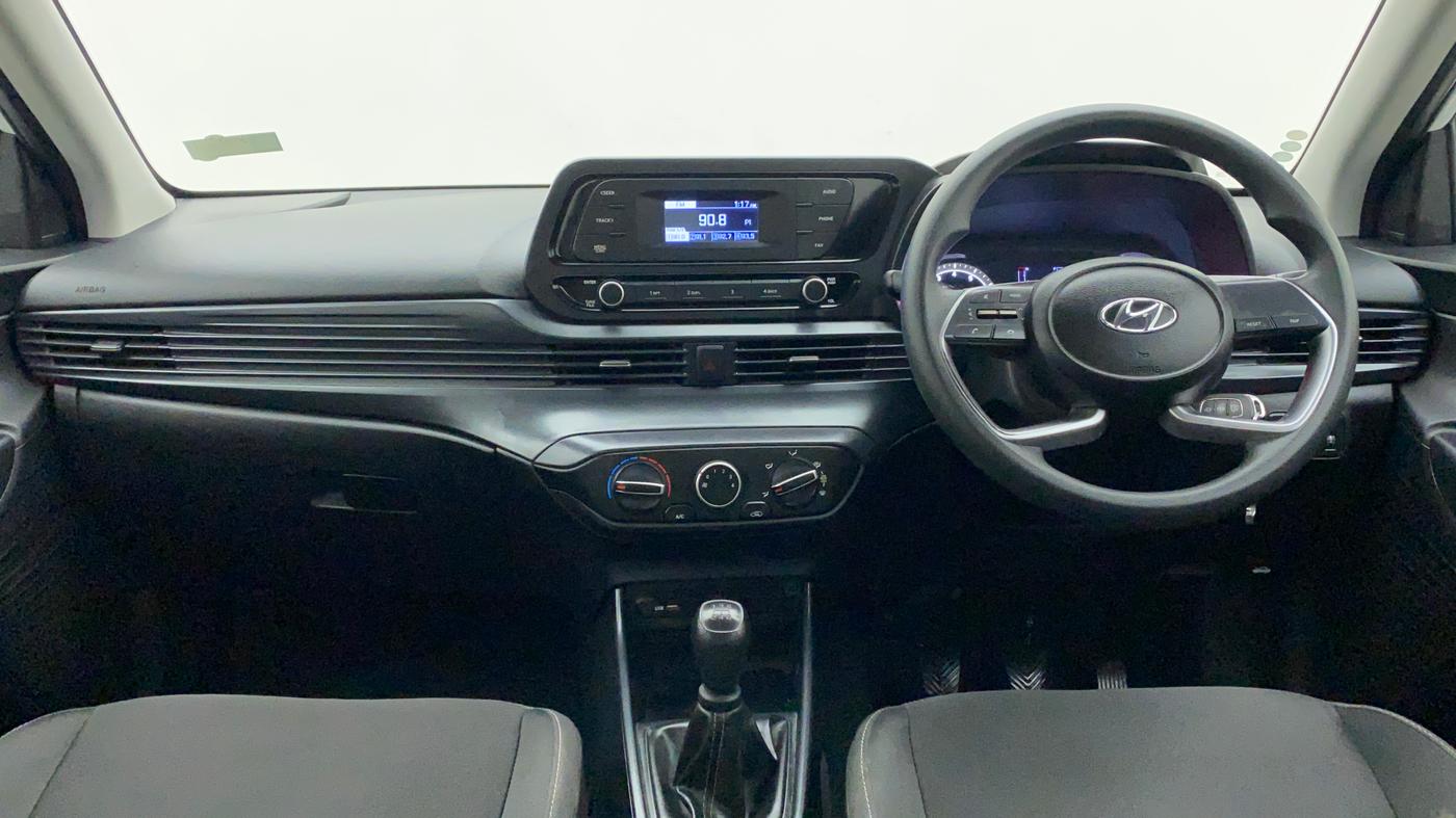 2022 Hyundai NEW I20 MAGNA 1.2 MT, Petrol, Manual, 11,421 km, Dashboard