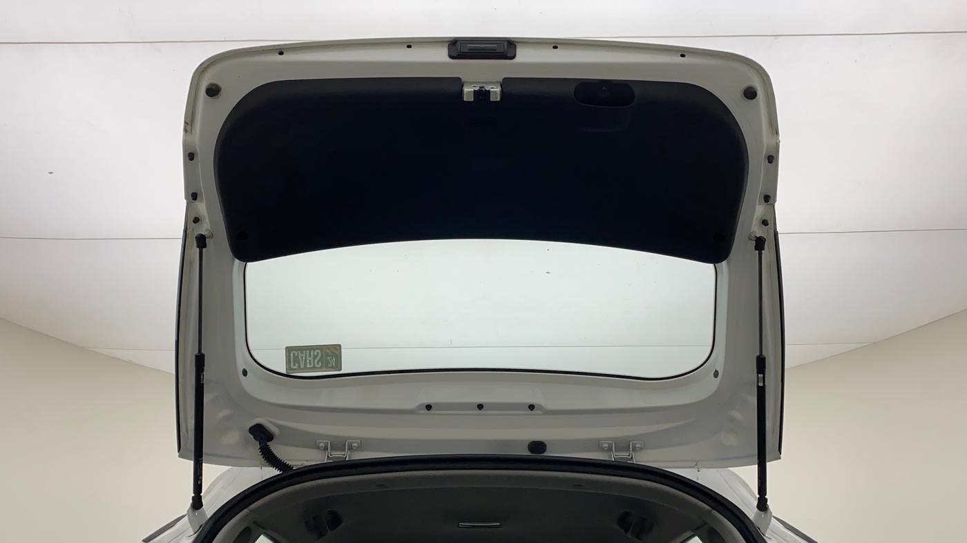 2022 Hyundai NEW I20 MAGNA 1.2 MT, Petrol, Manual, 11,421 km, Boot Door Open