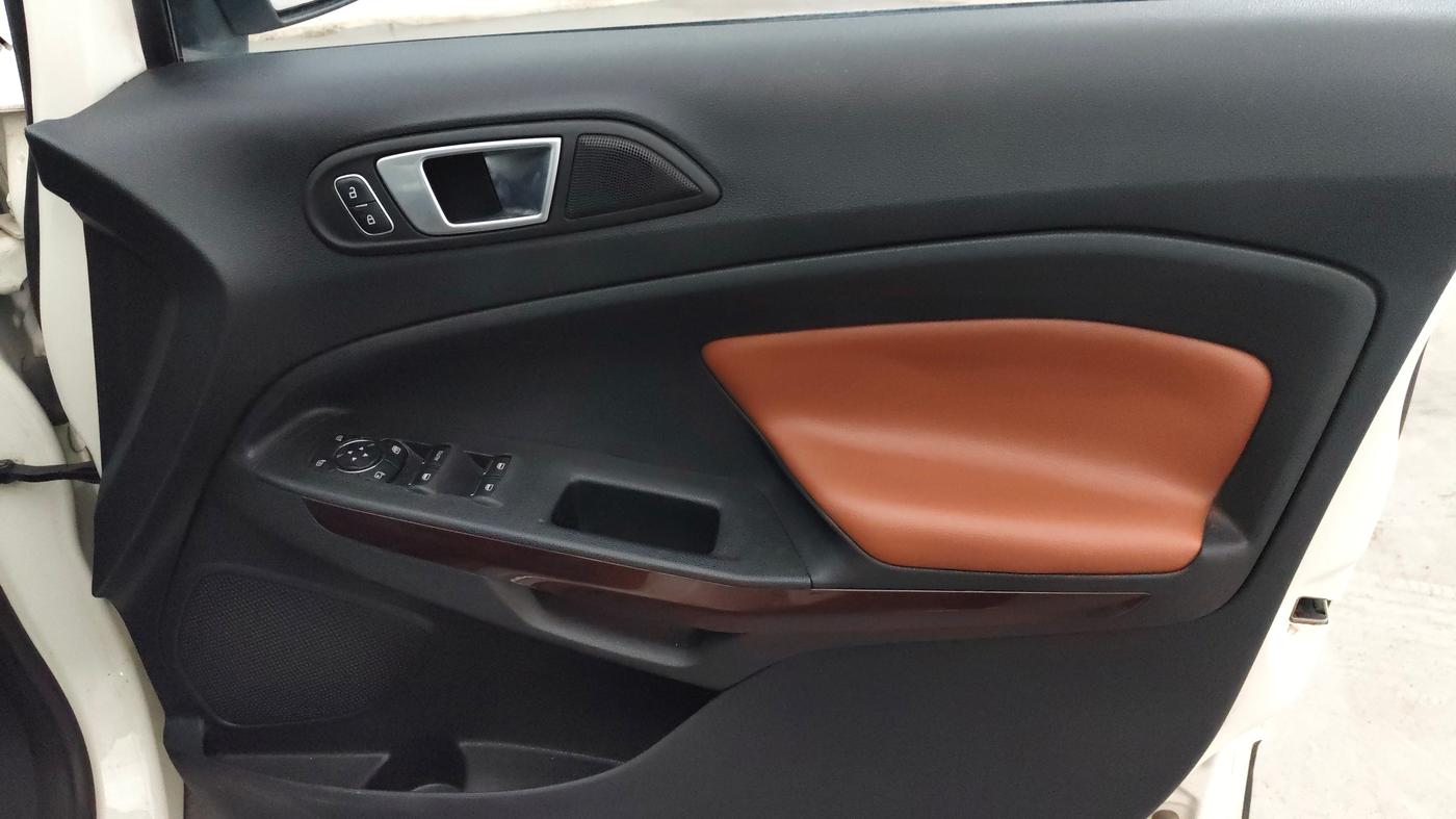 2020 Ford Ecosport TITANIUM 1.5L THUNDER EDTION PETROL, Petrol, Manual, 1,07,061 km, Driver Side Door Panels Control