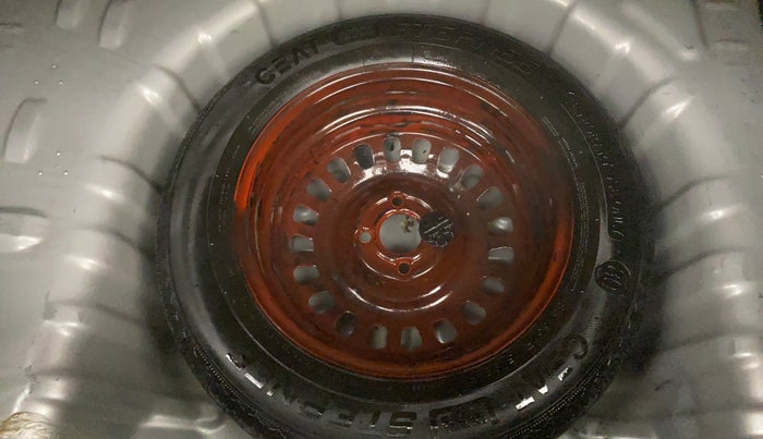 2021 Renault Kiger RXT MT DUAL TONE, Petrol, Manual, 79,672 km, Spare Tyre