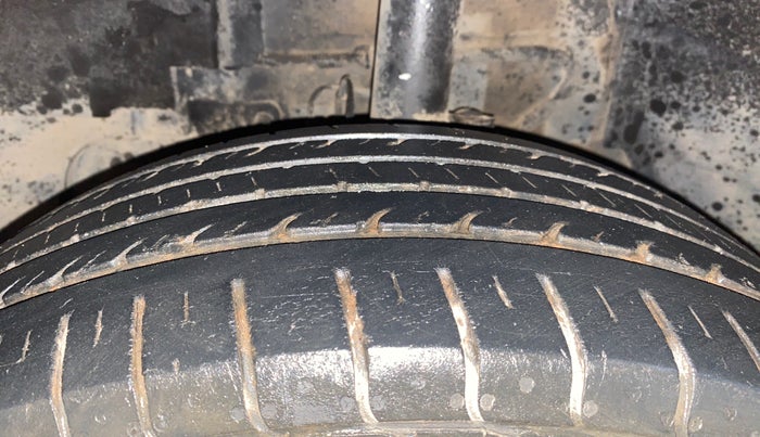 2019 Tata NEXON XM PETROL, Petrol, Manual, 31,721 km, Left Front Tyre Tread