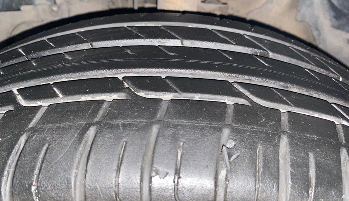 2024 Tata NEXON SMART 1.2 PETROL, Petrol, Manual, 29,844 km, Left Front Tyre Tread