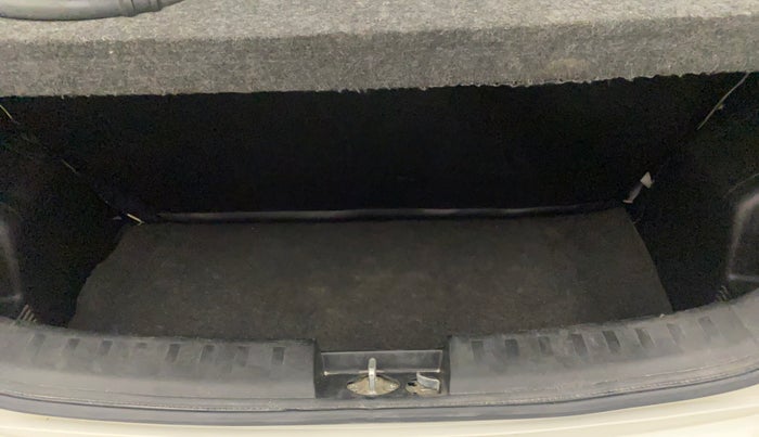 2014 Maruti Swift VDI, Diesel, Manual, 83,006 km, Boot Inside