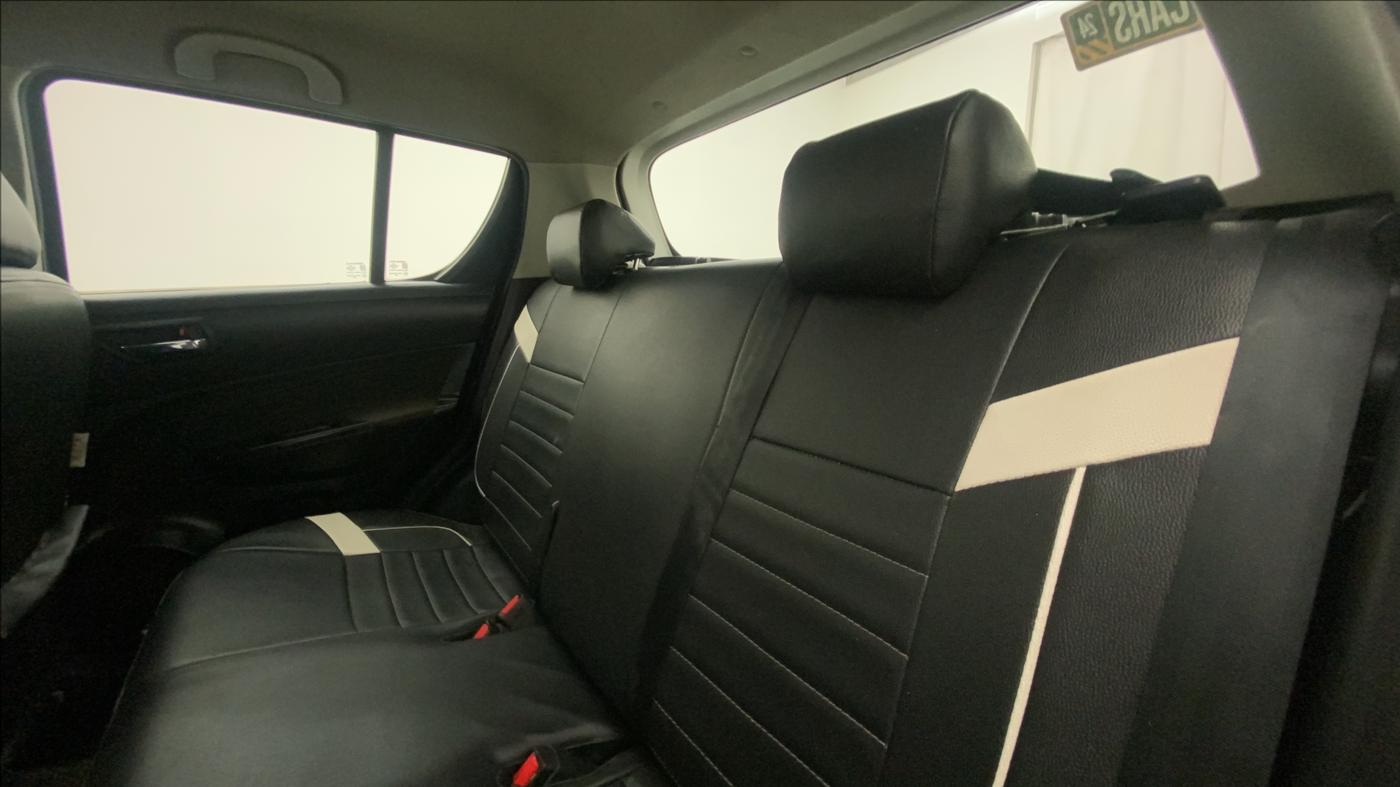 2014 Maruti Swift VDI, Diesel, Manual, 83,006 km, Right Side Rear Door Cabin