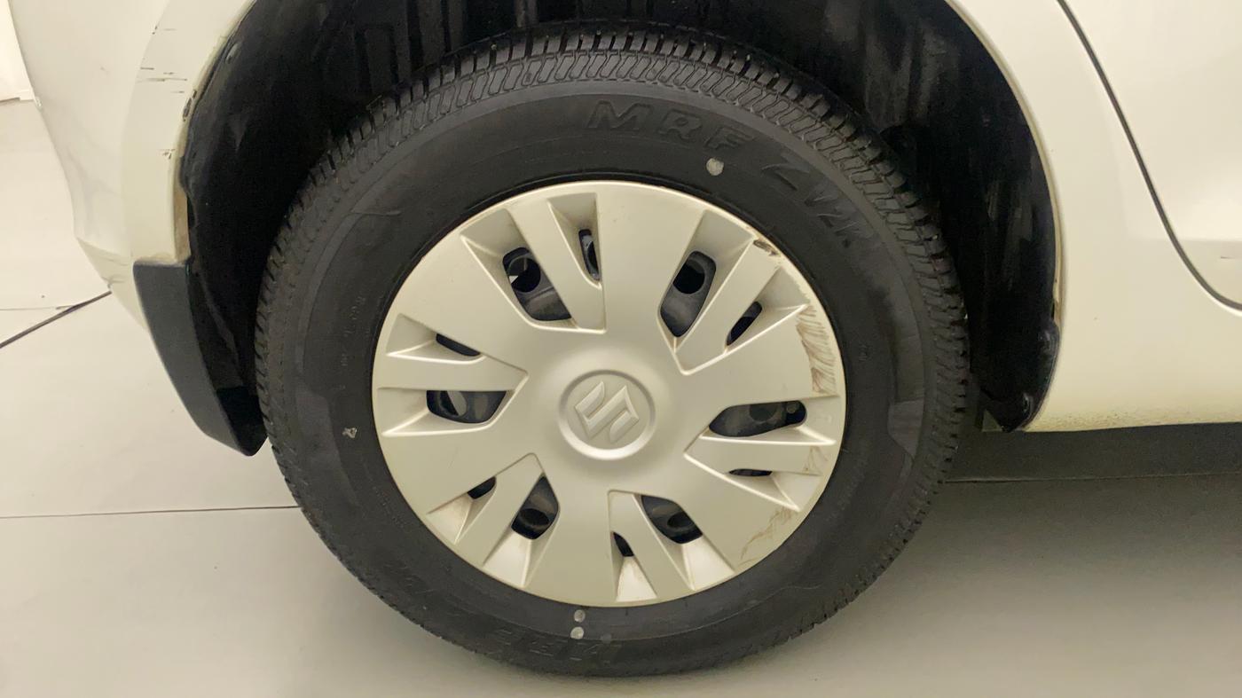 2014 Maruti Swift VDI, Diesel, Manual, 83,006 km, Right Rear Wheel