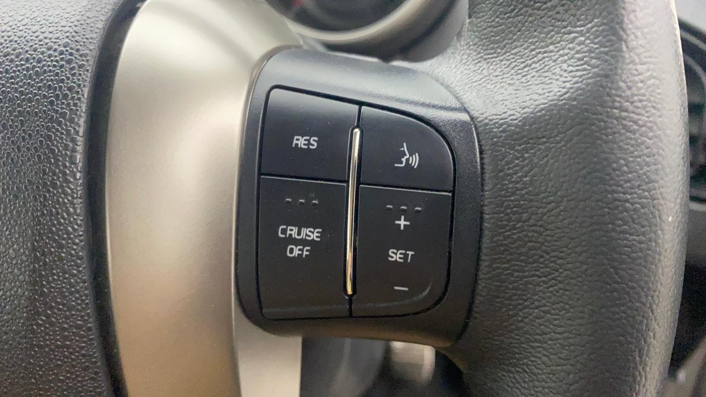 2021 Mahindra XUV500 W11(O), Diesel, Manual, 21,439 km, Adaptive Cruise Control