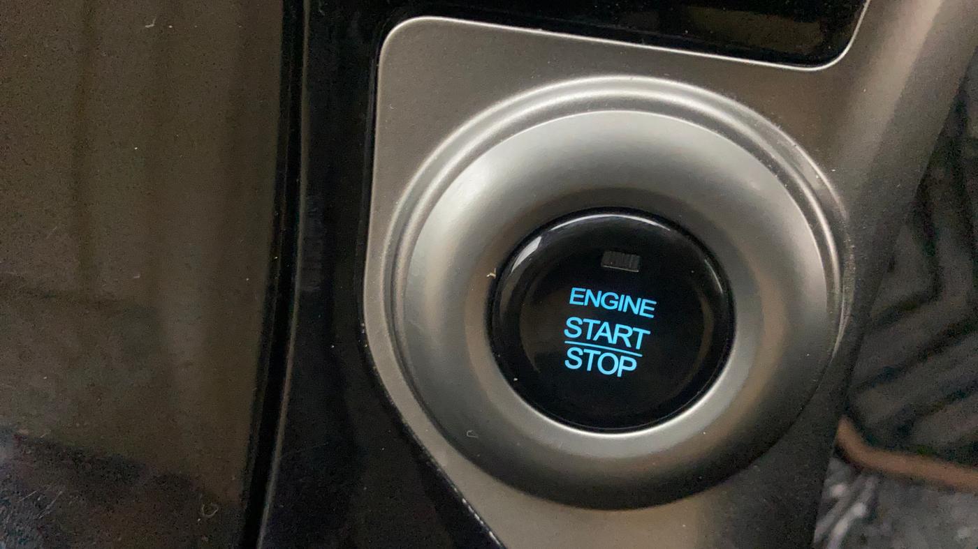 2021 Mahindra XUV500 W11(O), Diesel, Manual, 21,439 km, Keyless Start/ Stop Button