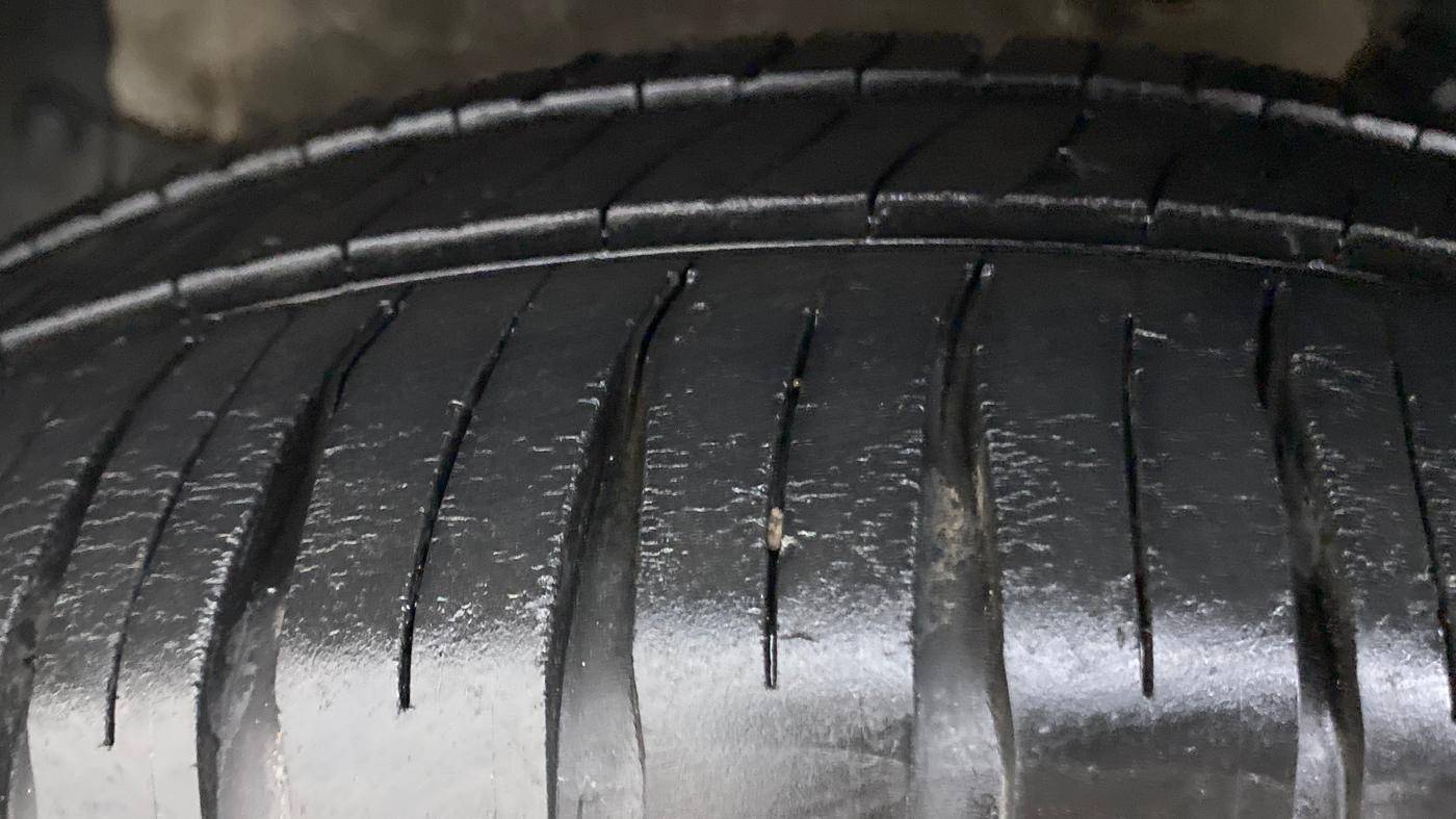 2012 Maruti Ritz VDI, Diesel, Manual, 99,058 km, Left Front Tyre Tread