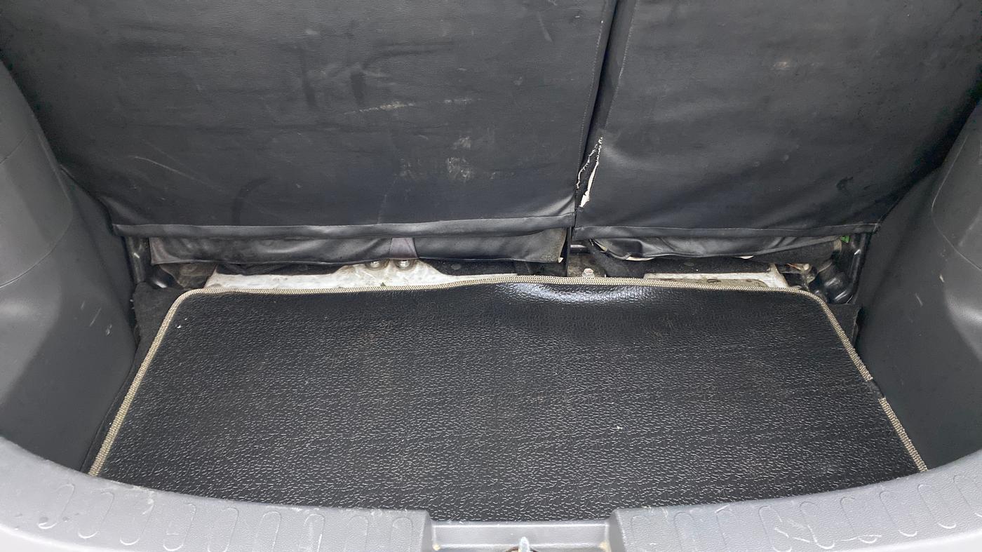 2012 Maruti Ritz VDI, Diesel, Manual, 99,058 km, Boot Inside