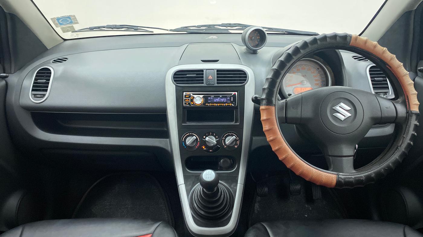 2012 Maruti Ritz VDI, Diesel, Manual, 99,058 km, Dashboard