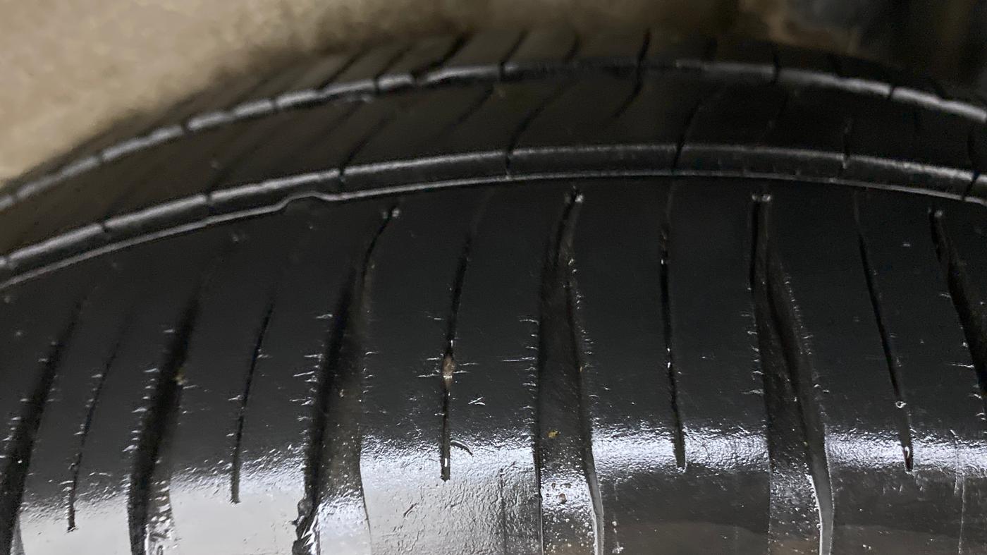2012 Maruti Ritz VDI, Diesel, Manual, 99,058 km, Left Rear Tyre Tread