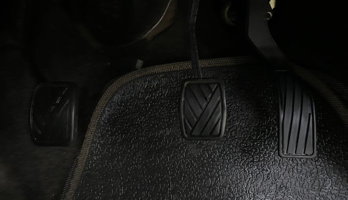 2012 Maruti Ritz VDI, Diesel, Manual, 99,058 km, Pedals