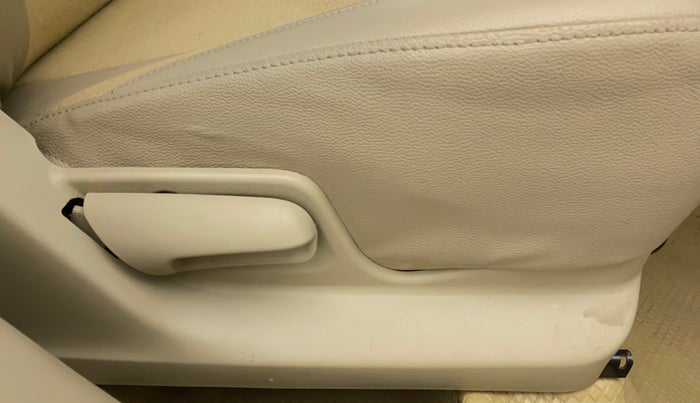 2014 Maruti Swift Dzire VXI, Petrol, Manual, 62,646 km, Driver Side Adjustment Panel