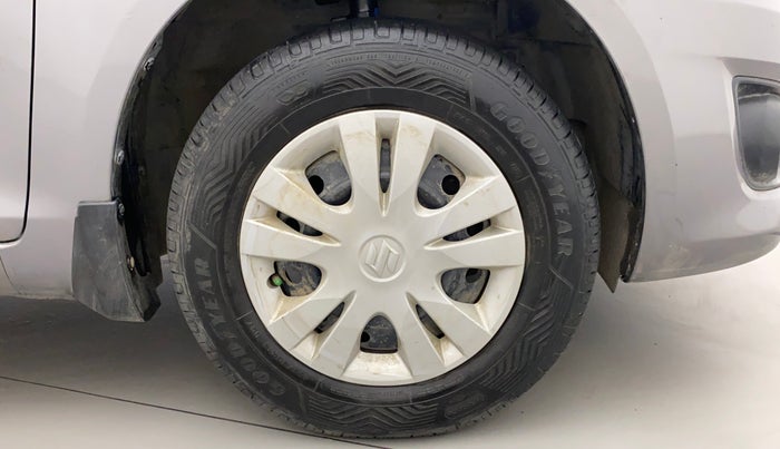 2014 Maruti Swift Dzire VXI, Petrol, Manual, 62,646 km, Right Front Wheel
