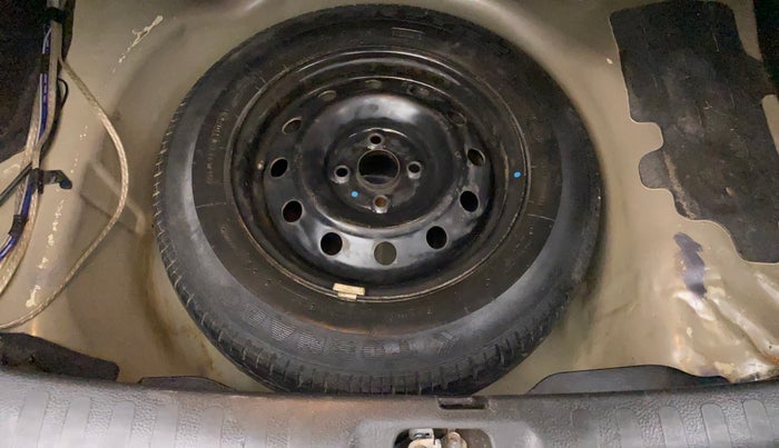 2014 Maruti Swift Dzire VXI, Petrol, Manual, 62,646 km, Spare Tyre