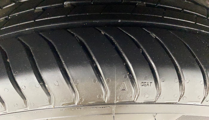 2017 Maruti Celerio VXI AMT (O), Petrol, Automatic, 52,574 km, Right Rear Tyre Tread