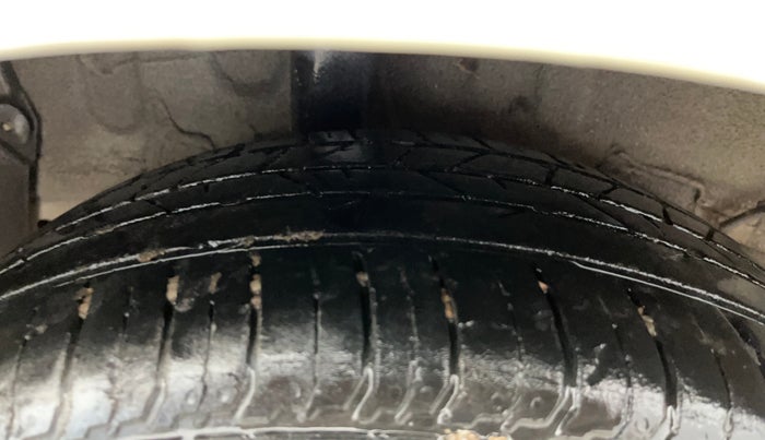 2022 Hyundai NEW I20 SPORTZ 1.2 MT, Petrol, Manual, 36,393 km, Right Rear Tyre Tread