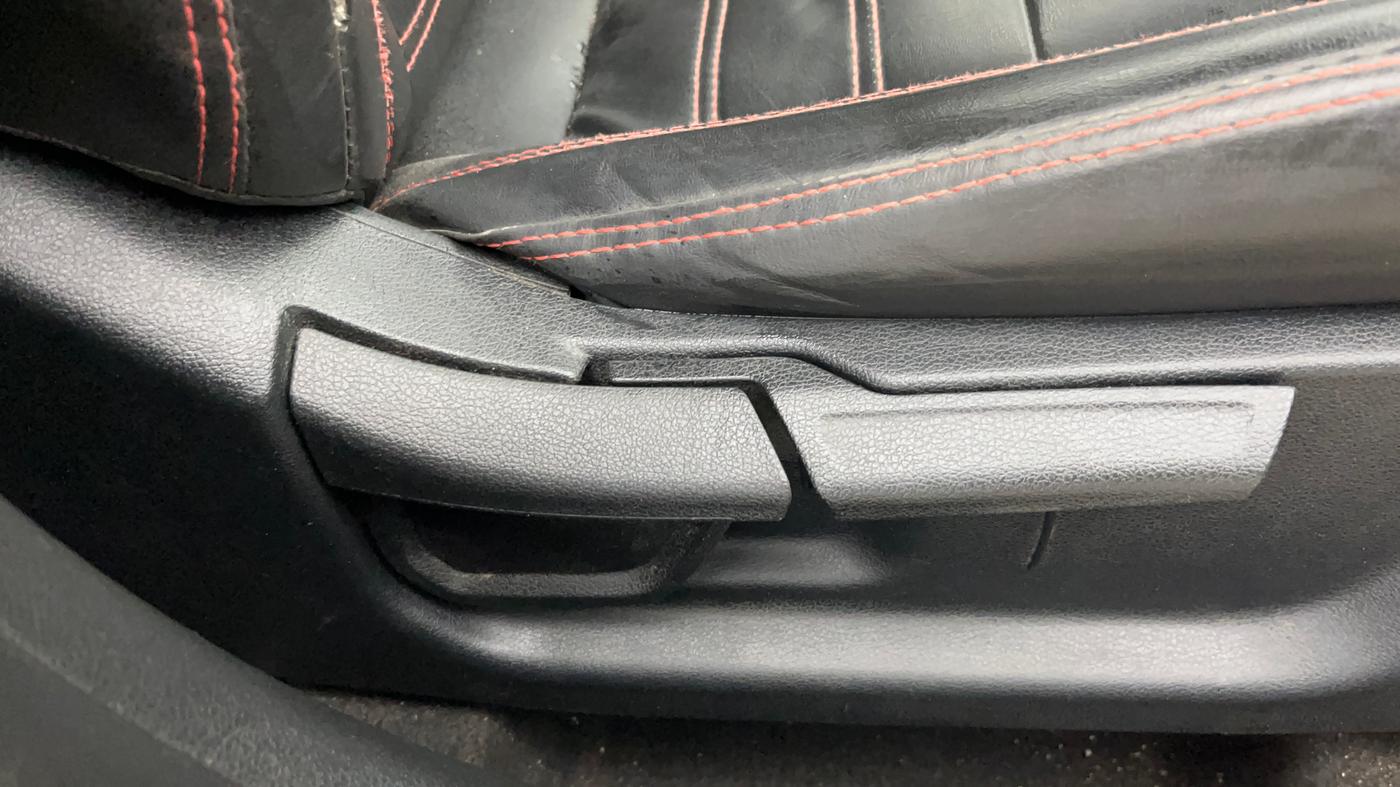 2022 Hyundai NEW I20 SPORTZ 1.2 MT, Petrol, Manual, 36,467 km, Driver Side Adjustment Panel