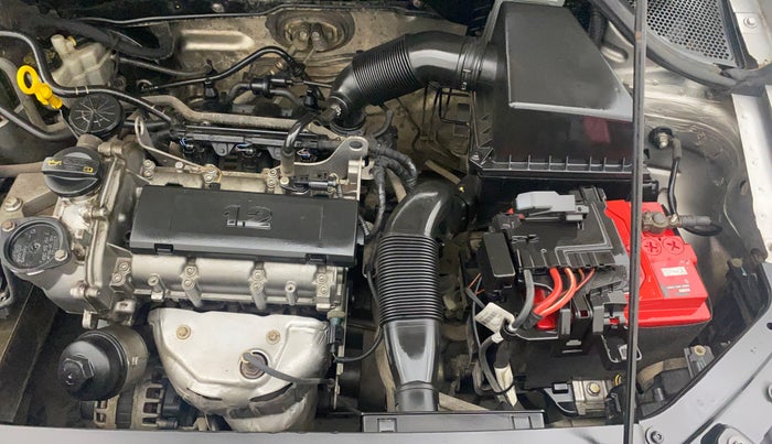 2016 Volkswagen Polo COMFORTLINE 1.2L, Petrol, Manual, 87,064 km, Engine View - Left