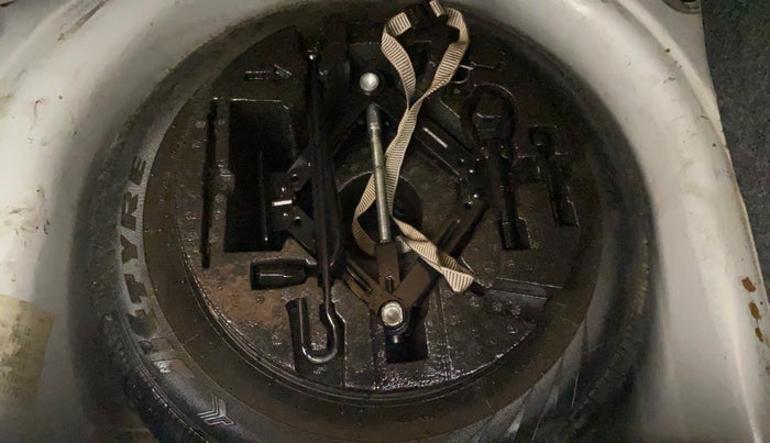 2016 Volkswagen Polo COMFORTLINE 1.2L, Petrol, Manual, 87,064 km, Spare Tyre