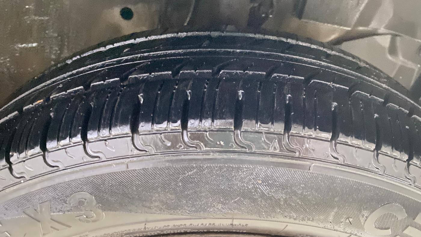 2018 Honda Amaze 1.5L I-DTEC E, Diesel, Manual, 50,050 km, Right Front Tyre Tread