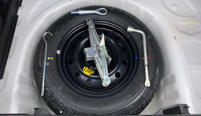 2019 Maruti Swift ZXI + AMT, Petrol, Automatic, 28,613 km, Spare Tyre