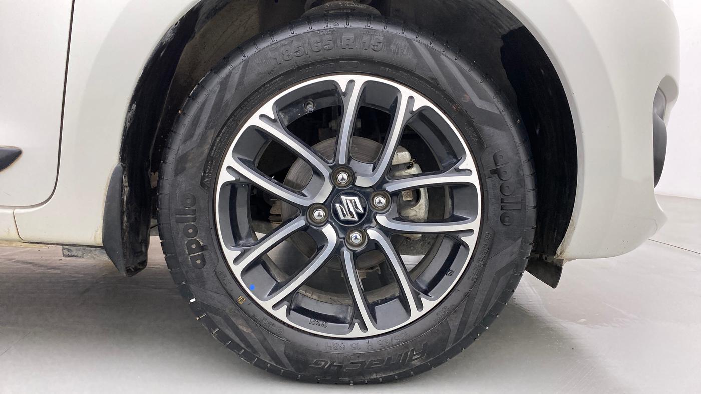 2019 Maruti Swift ZXI + AMT, Petrol, Automatic, 28,613 km, Right Front Wheel
