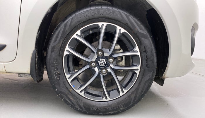 2019 Maruti Swift ZXI + AMT, Petrol, Automatic, 28,613 km, Right Front Wheel