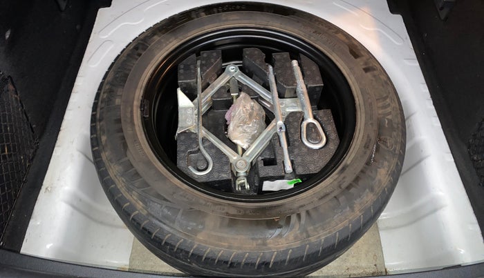 2021 MG ASTOR SAVVY 1.3 TURBO AT S RED, Petrol, Automatic, 75,565 km, Spare Tyre