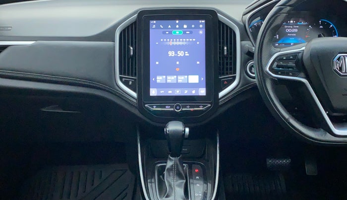 2019 MG HECTOR SHARP DCT PETROL, Petrol, Automatic, 32,460 km, Air Conditioner