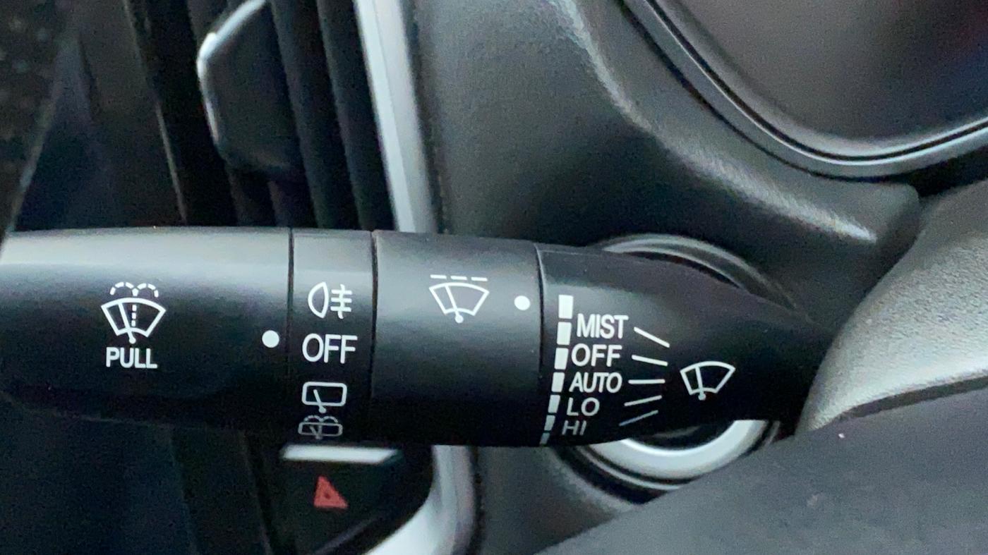 2019 MG HECTOR SHARP DCT PETROL, Petrol, Automatic, 32,460 km, Rain Sensing Wipers