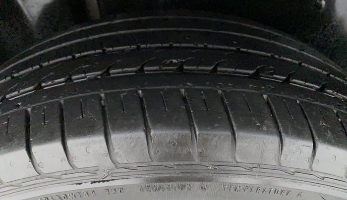 2019 MG HECTOR SHARP DCT PETROL, Petrol, Automatic, 32,460 km, Right Rear Tyre Tread