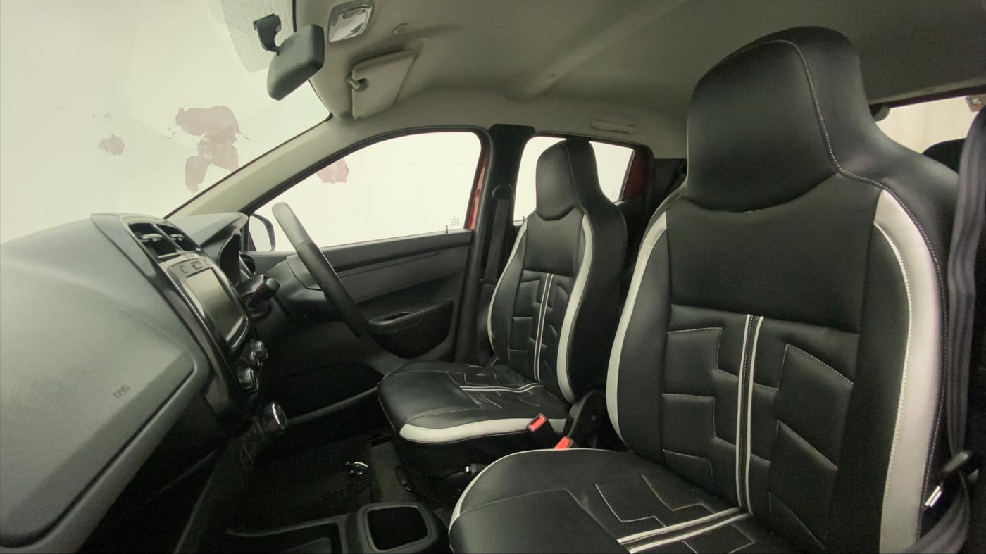2019 Renault Kwid RXT 1.0 AMT (O), Petrol, Automatic, 35,048 km, Right Side Front Door Cabin
