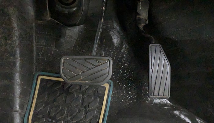 2019 Maruti New Wagon-R VXI 1.2 AMT, Petrol, Automatic, 52,152 km, Pedals