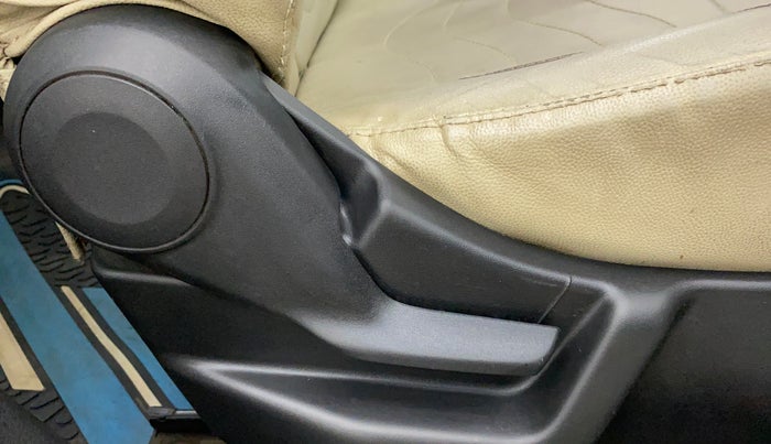 2019 Maruti New Wagon-R VXI 1.2 AMT, Petrol, Automatic, 52,152 km, Driver Side Adjustment Panel