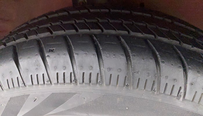 2021 Maruti Celerio ZXI AMT, Petrol, Automatic, 13,438 km, Right Front Tyre Tread