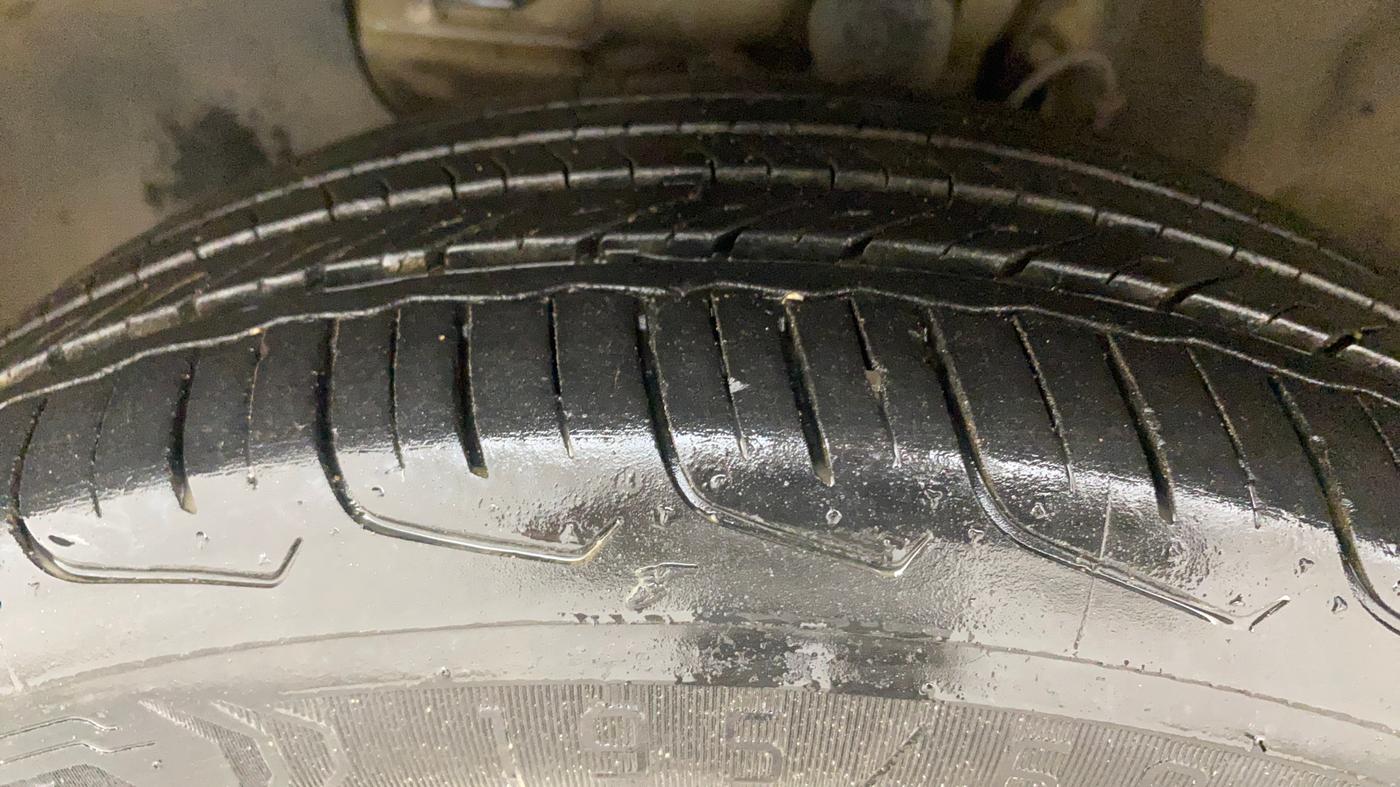 2018 Hyundai i20 Active 1.2 SX, Petrol, Manual, 47,226 km, Left Front Tyre Tread