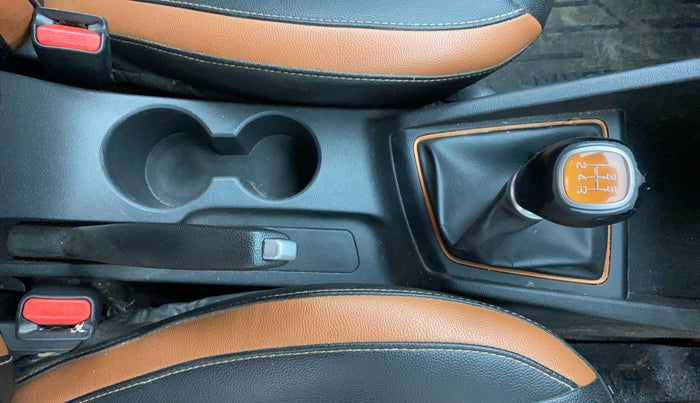 2018 Hyundai i20 Active 1.2 SX, Petrol, Manual, 47,179 km, Gear Lever