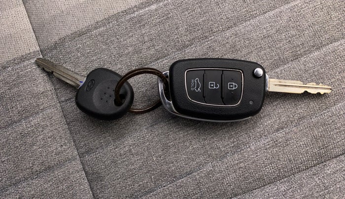 2022 Hyundai GRAND I10 NIOS SPORTZ AMT 1.2 KAPPA VTVT, Petrol, Automatic, 4,494 km, Key Close Up