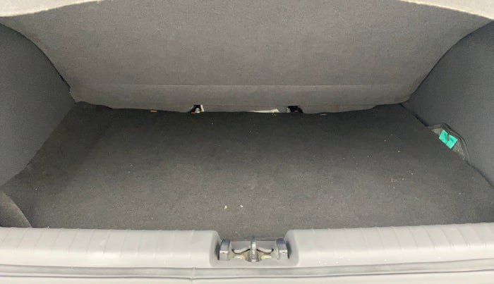 2022 Hyundai GRAND I10 NIOS SPORTZ AMT 1.2 KAPPA VTVT, Petrol, Automatic, 4,494 km, Boot Inside