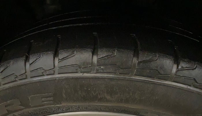 2022 KIA SELTOS HTX PETROL 1.5, Petrol, Manual, 35,386 km, Left Front Tyre Tread