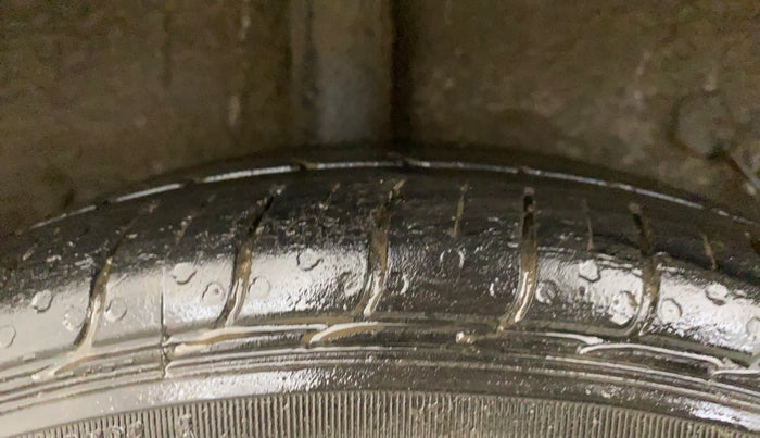 2019 Maruti Celerio VXI (O) CNG, CNG, Manual, 1,01,425 km, Right Rear Tyre Tread