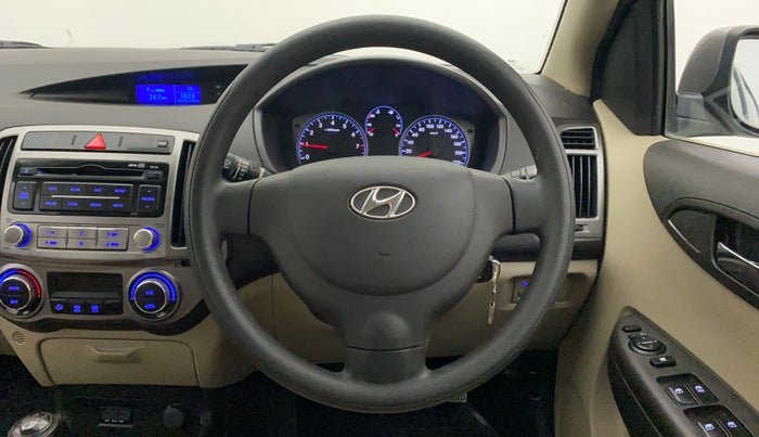 2013 Hyundai i20 MAGNA (O) 1.2, Petrol, Manual, 10,992 km, Steering Wheel Close Up