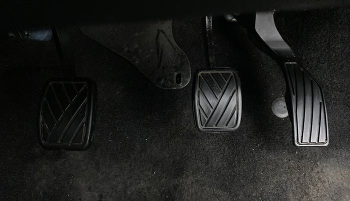 2012 Maruti Swift VXI, Petrol, Manual, 36,616 km, Pedals