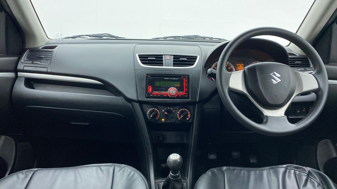 2012 Maruti Swift VXI, Petrol, Manual, 36,616 km, Dashboard
