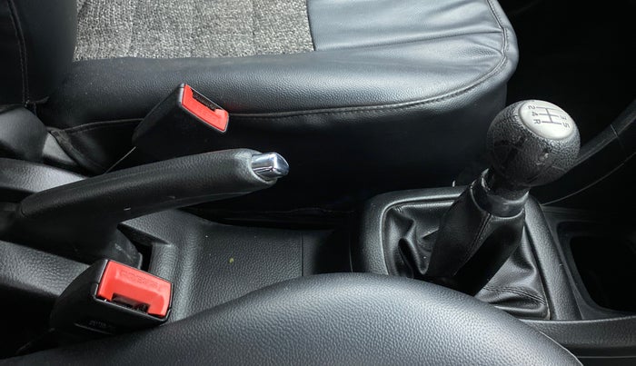 2012 Maruti Swift VXI, Petrol, Manual, 36,616 km, Gear Lever
