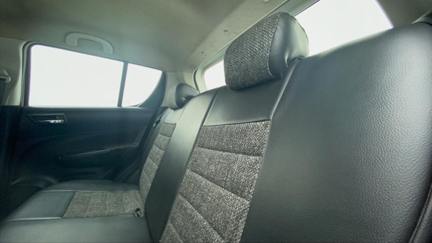 2012 Maruti Swift VXI, Petrol, Manual, 36,616 km, Right Side Rear Door Cabin